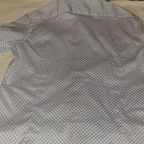 Guide London button down. - Picture 3 of 10